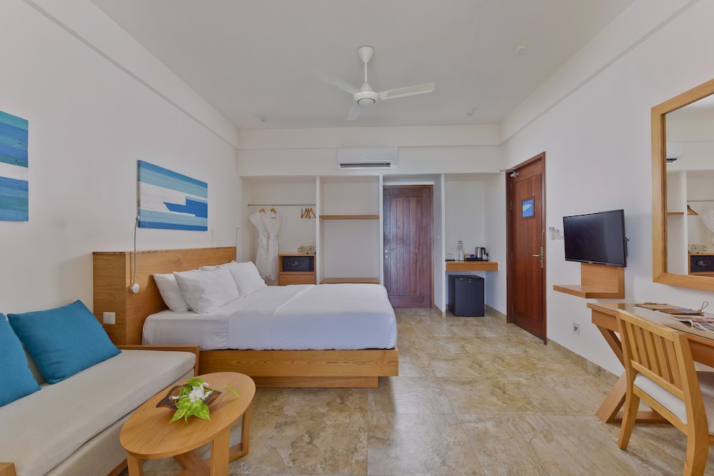 Superior Beach Room at Summer Island, view 3
